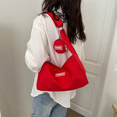 Стильна червона жіноча сумочка через плече. Повсякденна сумка. Спортивна сумка. Молодіжна сумка.