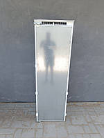 Вбудований холодильник Siemens 1.77см