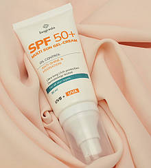 СОНЦЕЗАХИСНИЙ КРЕМ ДЛЯ ОБЛИЧЧЯ MULTI SUN GEL-CREAM SPF 50+ BOGENIA