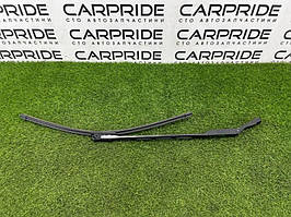 Поводок дворника AUDI A8 D4 4 2011 перед. лев. (б/у)