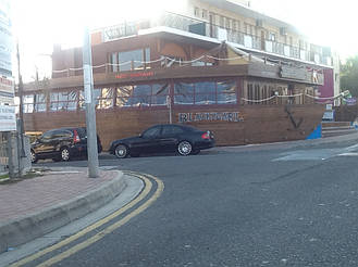 Для нового ресторана на Кипре наша компания изготовила мебель.