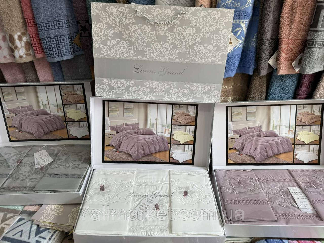 Комплект постільної білизни з вишивкою євро розмір 200*230 (мікс) "HONEY" недорого від прямого постачальника