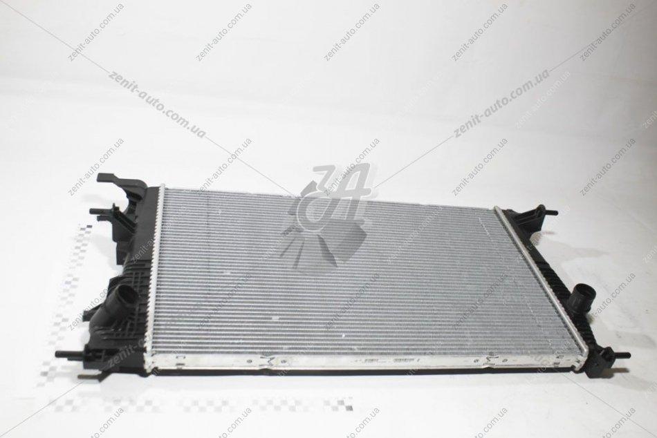 Радіатор охолодження 1,5dci Megane III (08-), Scenic III (08-) (Renault) (214100002R)