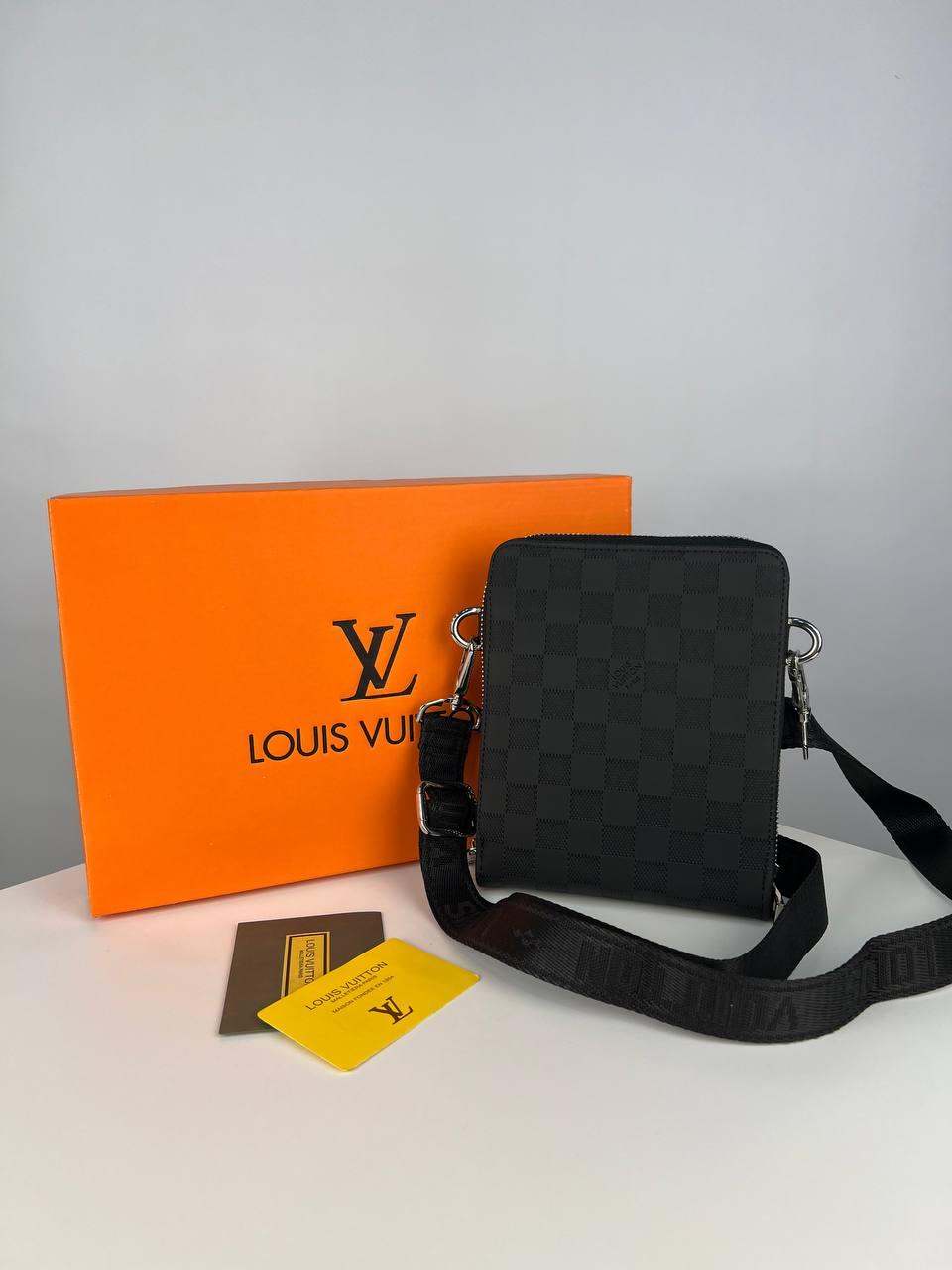Чорна Сумка клатч через плече Louis Vuitton