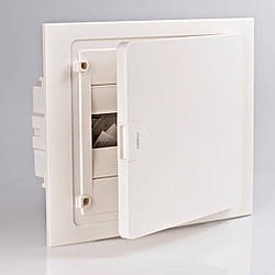 Щиток 12 модулів прихованої установки з білими дверцятами, HAGER серія Golf, VF112PD