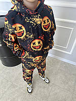 Принтований дитячий чоловічий костюм на легкому флісі - ідеальний вибір для весни та осені. Зручний та