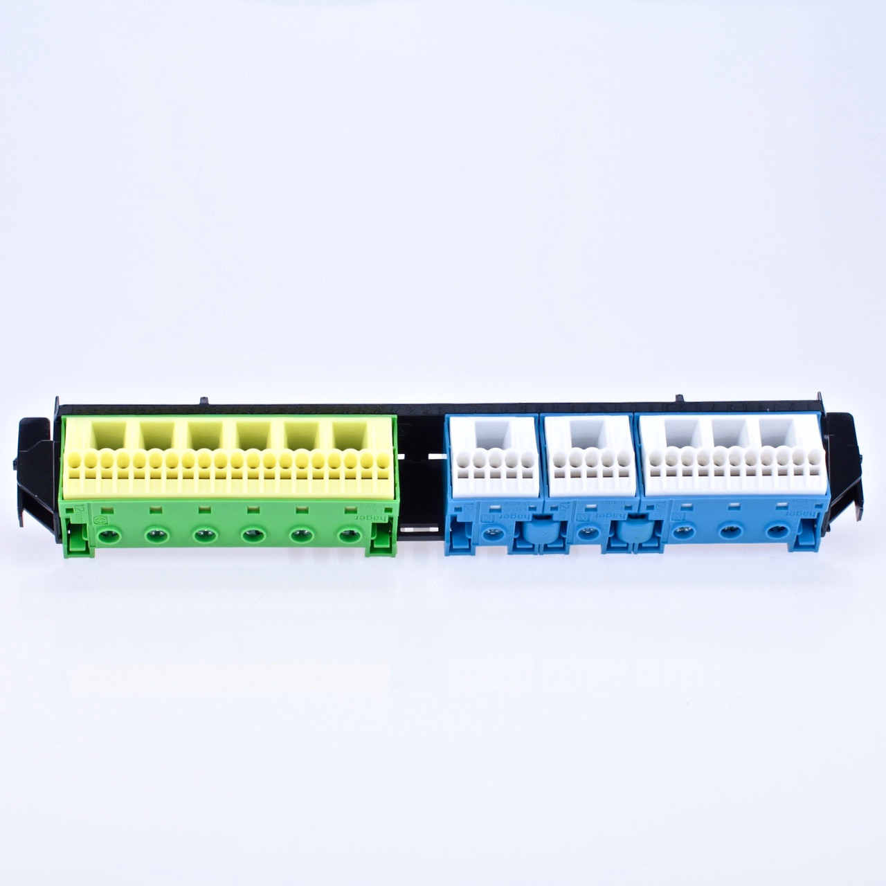 Тримач з клемами PE/N: 21xN+20xPE / 5xN+6xPE для щитів Hager Volta, VZ464, фото 1