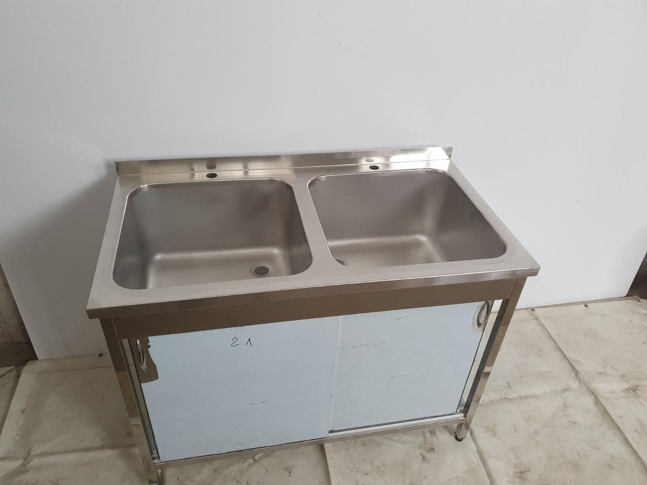 Мийка з дверима купе, фото 1