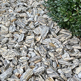 Крихта "Кам'яне Дерево" гнейс (ціна за 1 кг від 1 тони) / крихта кам'яна із сланцю для клумб