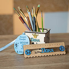 Подарунок до школи. Стаканчик + лінійка + медаль. Набір випускника дитячого садка, Набір першокласника