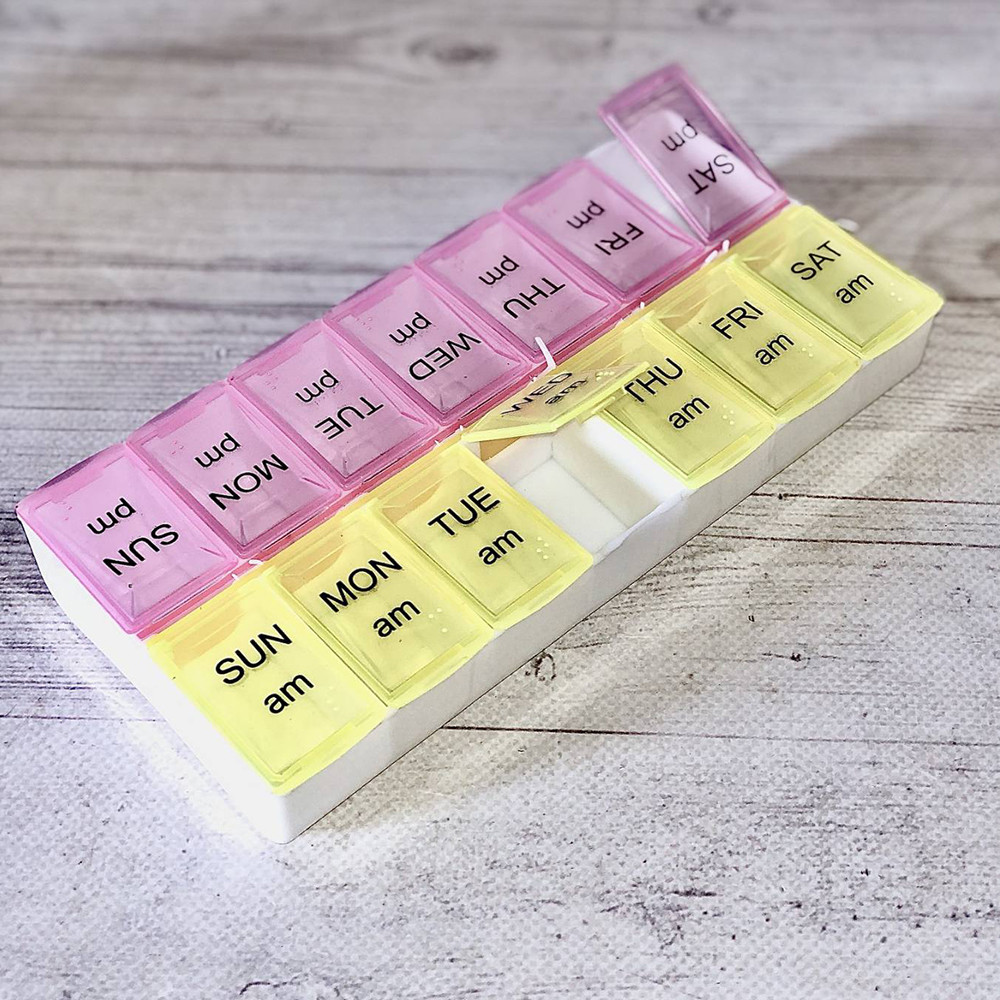 Контейнер кольоровий 748-18 на 14 комірок (розмір: 18х9х3 см)