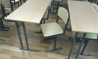 Реставрация школьной мебели. Замена фанеры на стульях, столешниц и передних панелей парт.