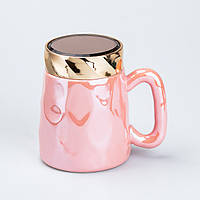 Чашка с крышкой 450 мл керамическая в зеркальной глазури Розовая Lodgi