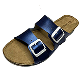 Красиві блакитні шльопанці inblu на літо з перламутровим відблиском модні босоніжки з ремінцями та білими пряжками, фото 6