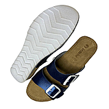 Красиві блакитні шльопанці inblu на літо з перламутровим відблиском модні босоніжки з ремінцями та білими пряжками, фото 9