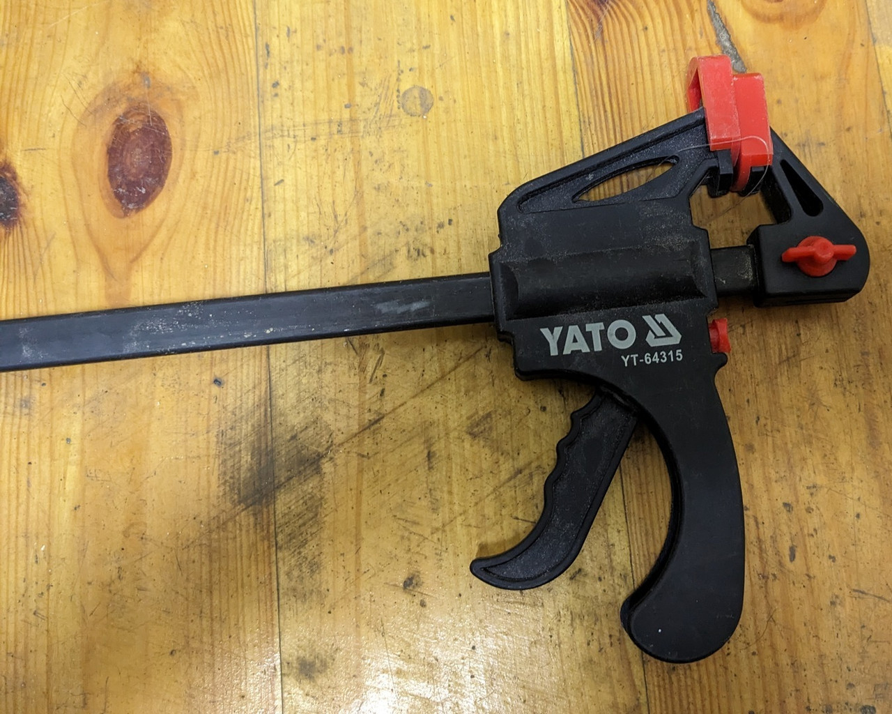 Струбцина пістолетна швидкозатискна 600 мм Yato YT-64315, фото 1
