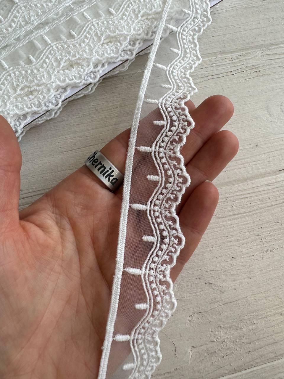 Мереживо органзове " D30112  "     , натурально біле    рулон 15 ярдів