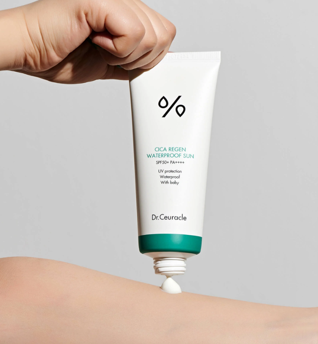 Водостійкий сонцезахисний крем із центелою азійською Dr.Ceuracle Cica Regen Waterproof Sun SPF50+PA +++