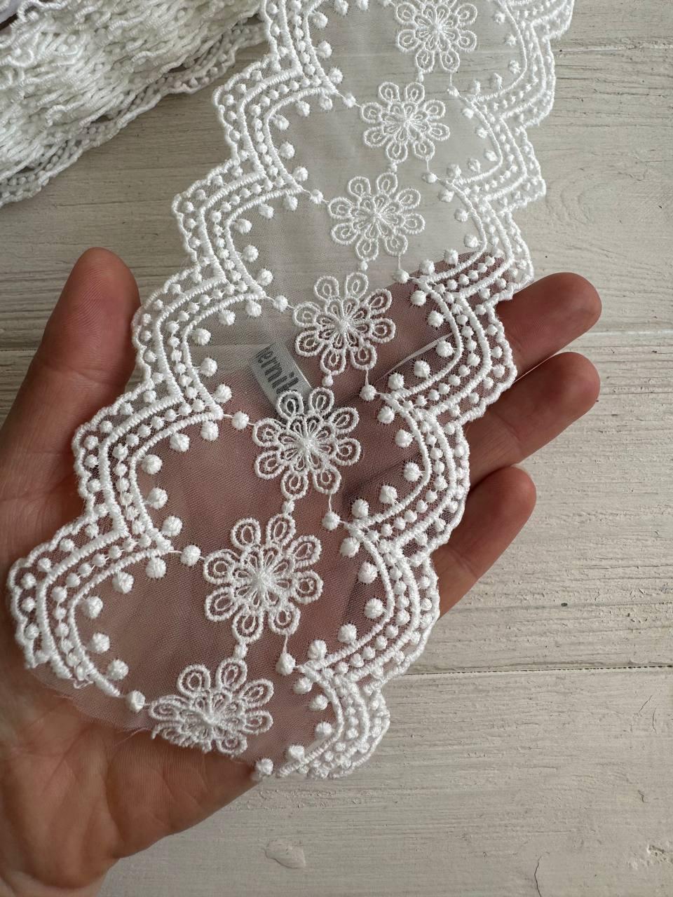 Мереживо органзове " D30118 "     , натурально біле    рулон 15 ярдів