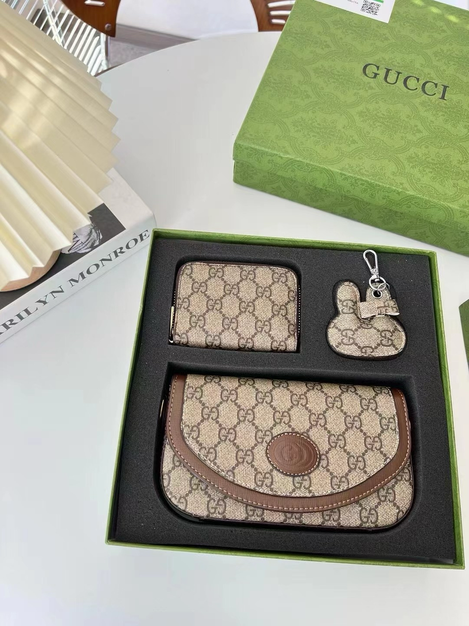 Жіноча сумка Гуччі бежева Gucci Beige
