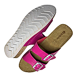 Модні рожеві ляпанці Inblu на літо з перламутровим відблиском, трендові босоніжки з ремінцями та пряжками, фото 9