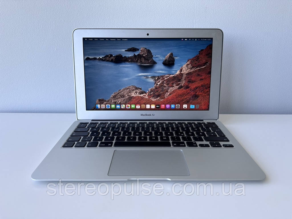 Apple MacBook Air A1465 (Early 2014): core i5 1.4GHz/ 4Gb DDR3/ 256Gb SSD