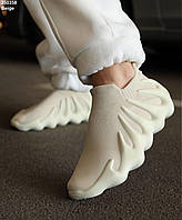 Крутые женские кросовки в стиле Yeezy Boost 450 бежевые(Beige) на резинке 36,37,38,39,40