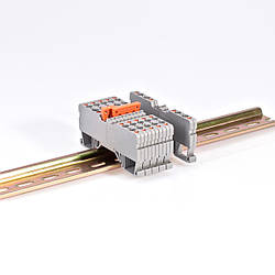 Пружинні клеми серії OPK 2 введення / 2 виводи; 2.5мм2 сірий, без розмикача, Onka