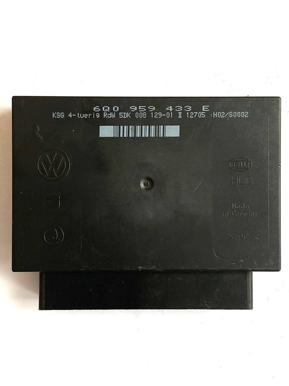 Електронний блок керування Volkswagen / Seat / Skoda Hella 6Q0 959 433 E / 6Q0959433E / 5DK 008 129-01 / 5DK00812901