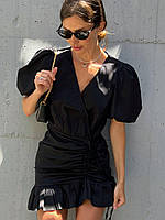 Черное красивое женское мини-платье из шлифованного стрейч-коттона с драпировкой и объемными рукавами