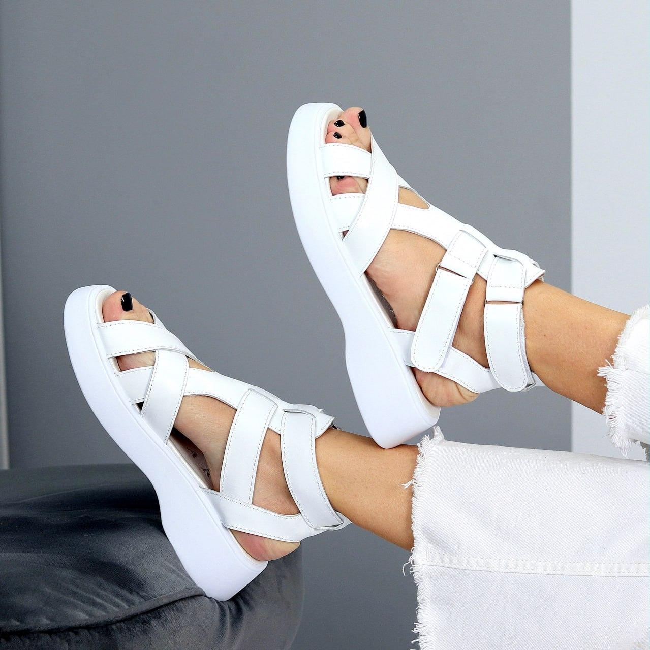 Жіночі шкіряні босоніжки черевики високі білі натуральна шкіра