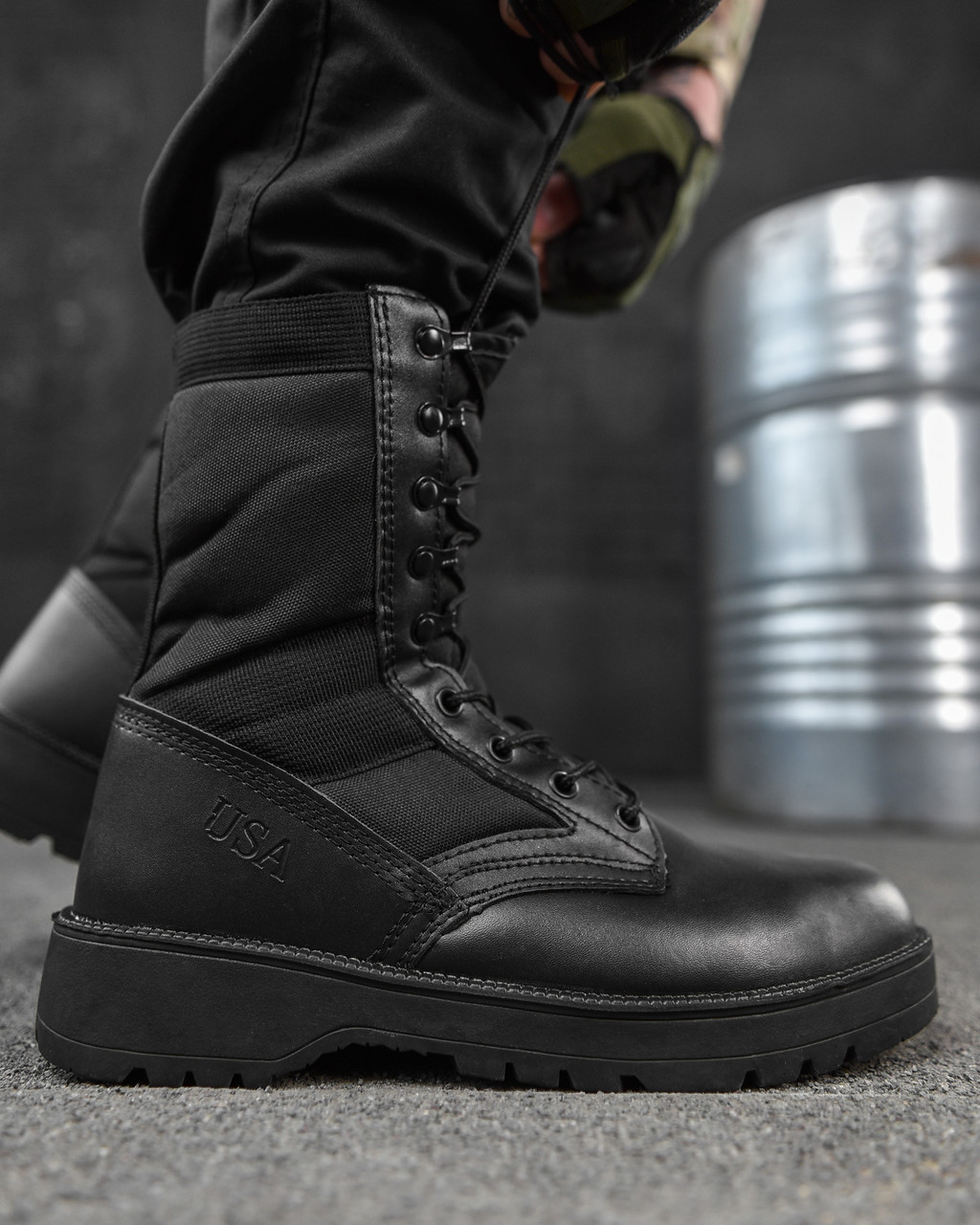 Тактичні армійські літні берці чорні, чоловічі військові черевики літні армійські шкіряні високі берці