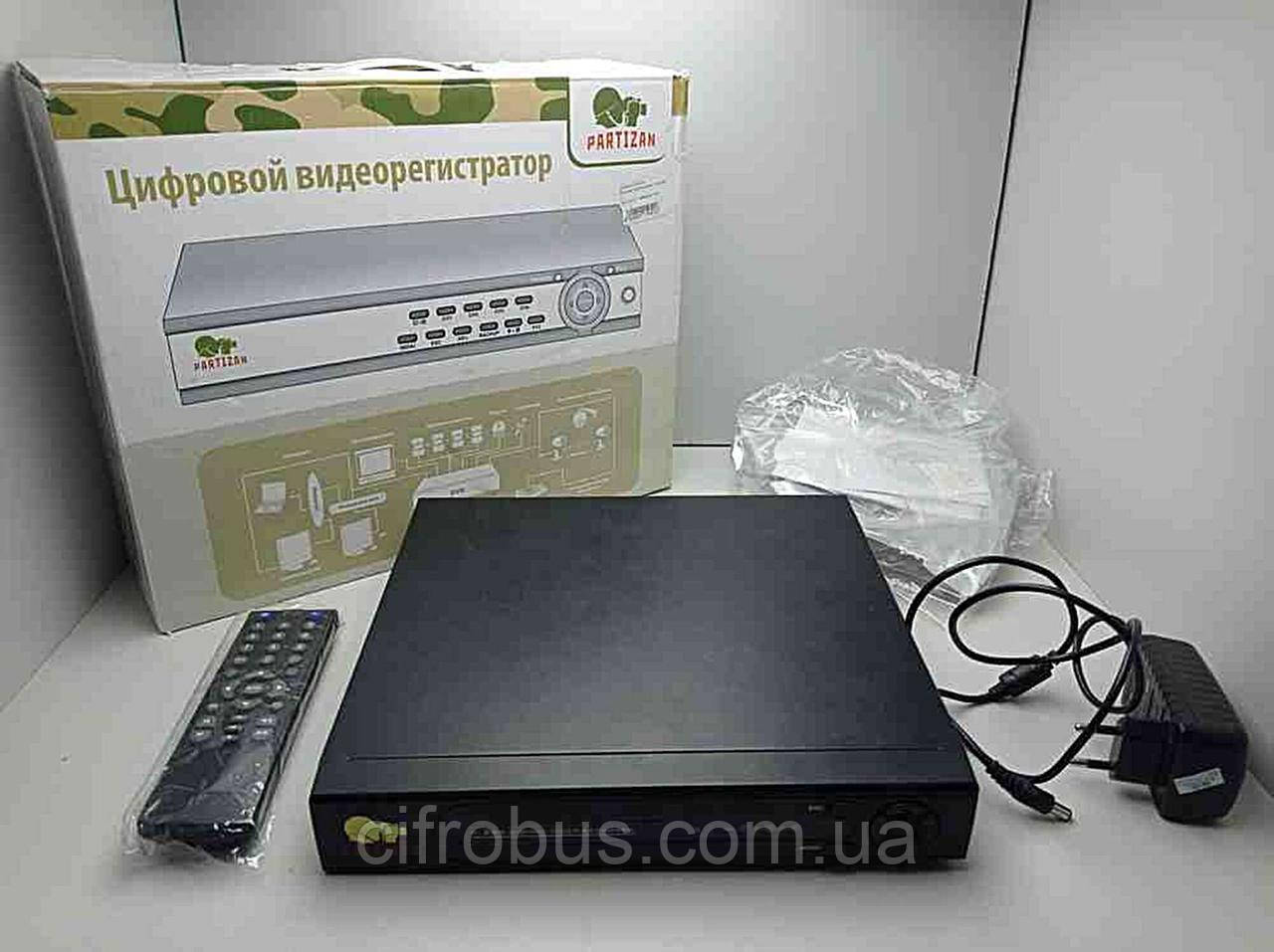 Відеореєстратори Б/У Partizan ADM-44U