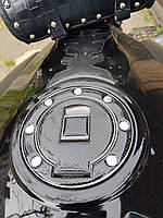 Наклейка на крышку бака мотоцикла черная