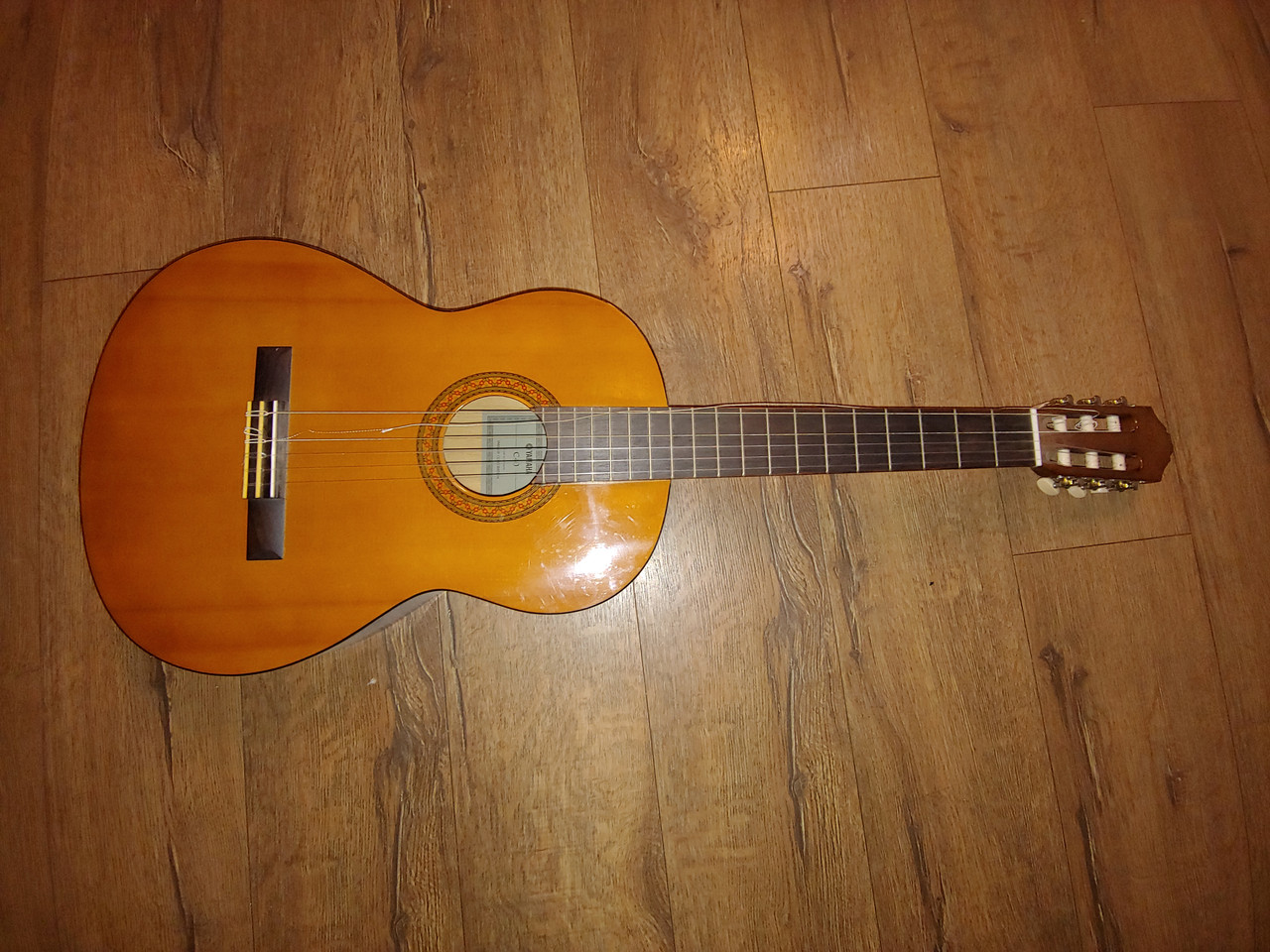 Классическая гитара yamaha C40 - фото 3 - id-p2206904316