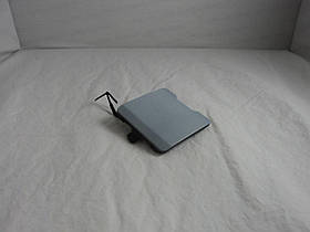 Mazda CX7 CX-7 2007-2009 Заглушка кришка на крюк в задній бампер ліва Нова Оригінал