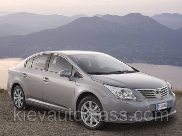 Лобове скло на Toyota Avensis з 2009 р.в., фото 1