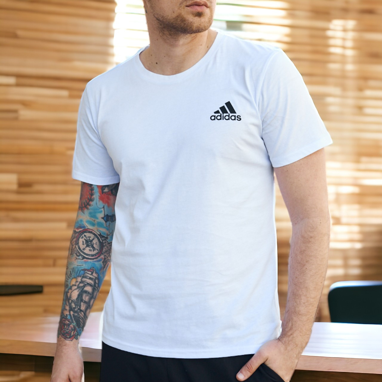 Чоловіча спортивна футболка біла Adidas повсякденна стильна літня зручна якісна фірмова брендова