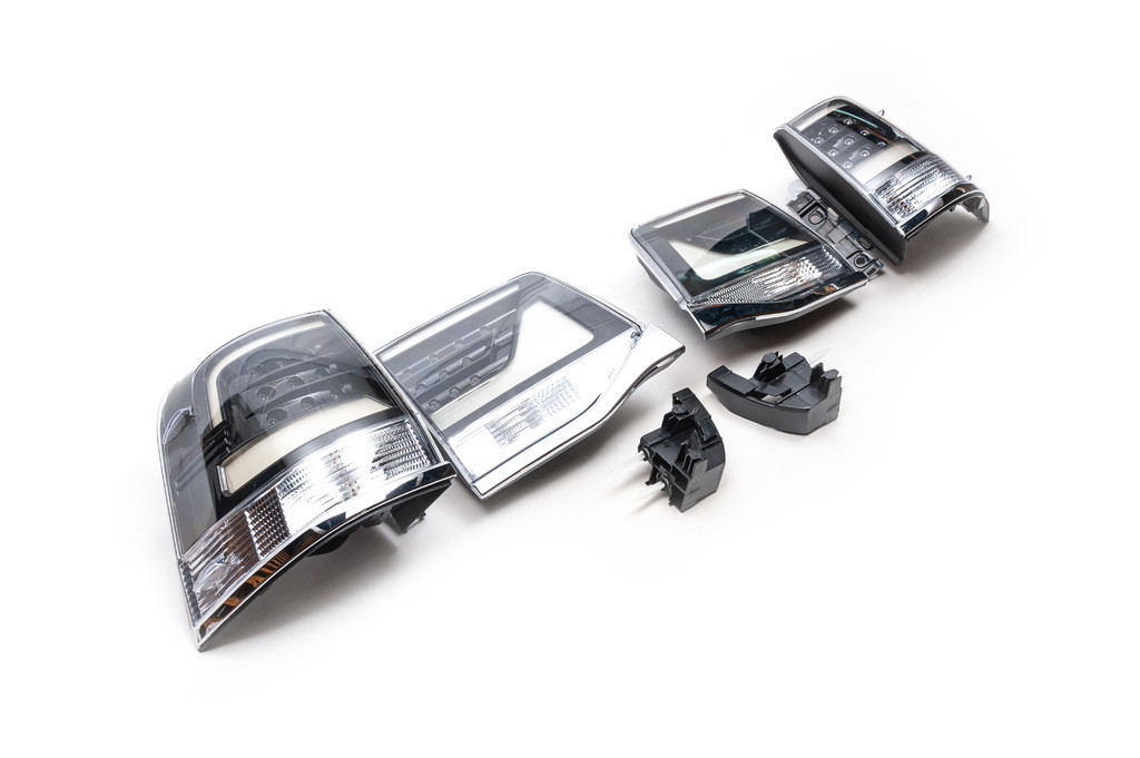 Задні ліхтарі 2016-2024 (Executive Black) для Toyota Land Cruiser 200, фото 1