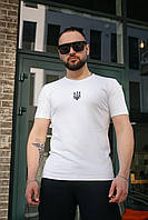 Чоловіча патріотична футболка біла з вишитим гербом України
