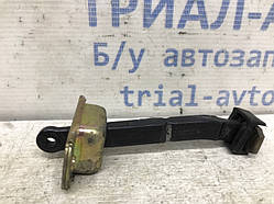 Обмежувач двері передній правий Mitsubishi Pajero Sport K9 2.5 DIESEL 4D56 МКПП 1996 (б/в)