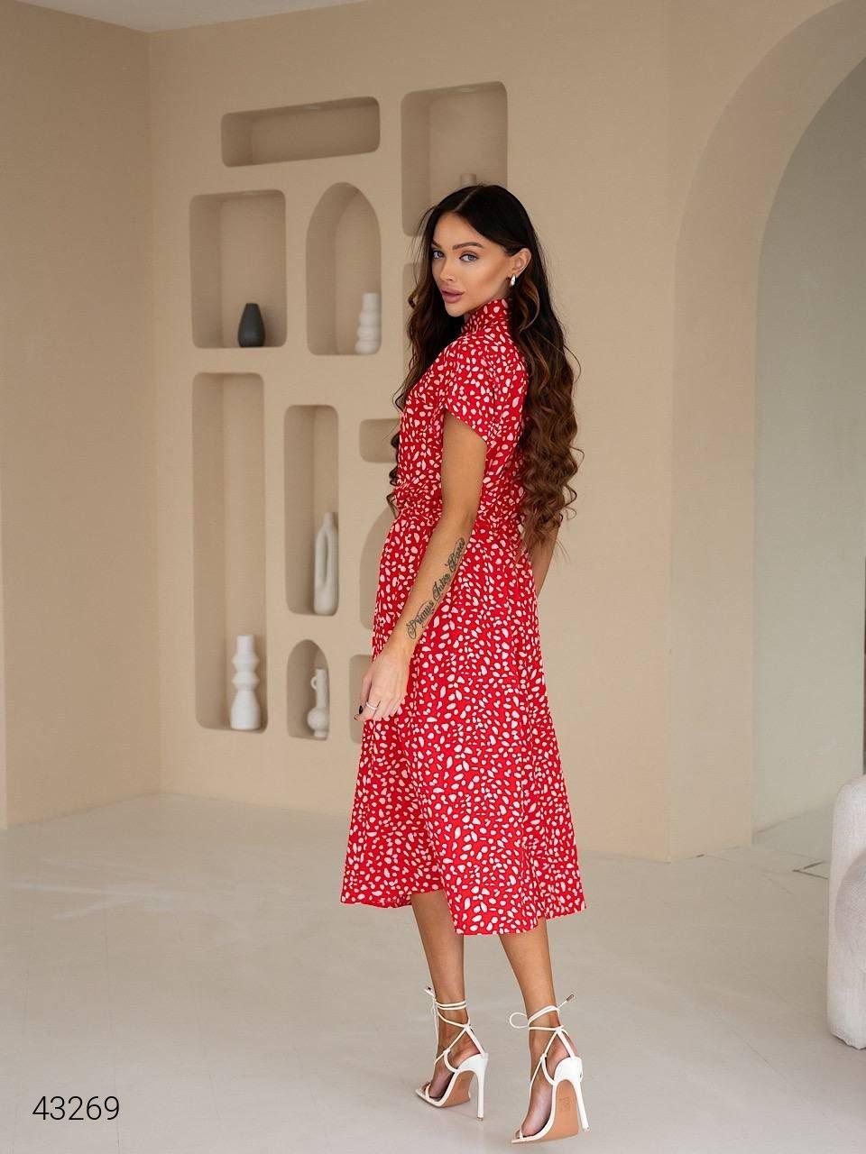 Летнее платье миди красного цвета с коротким рукавом. Модель 43269 - фото 4 - id-p2207386141