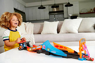 Трек Тачки Mattel Disney and Pixar Cars Glow in the Dark Racers Track Set Світний у темряві від Mattel, фото 3