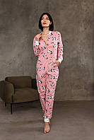 Розовая женская пижама комбинезон с карманом на попе серые панды Бязь Salex Рожева жіноча піжама комбінезон з