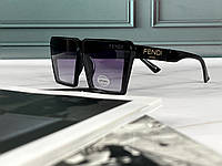 Стильні квадратні сонцезахисні окуляри у футлярі чорні жіночі модні окуляри від сонця uv400 полікарбонат fend BIN