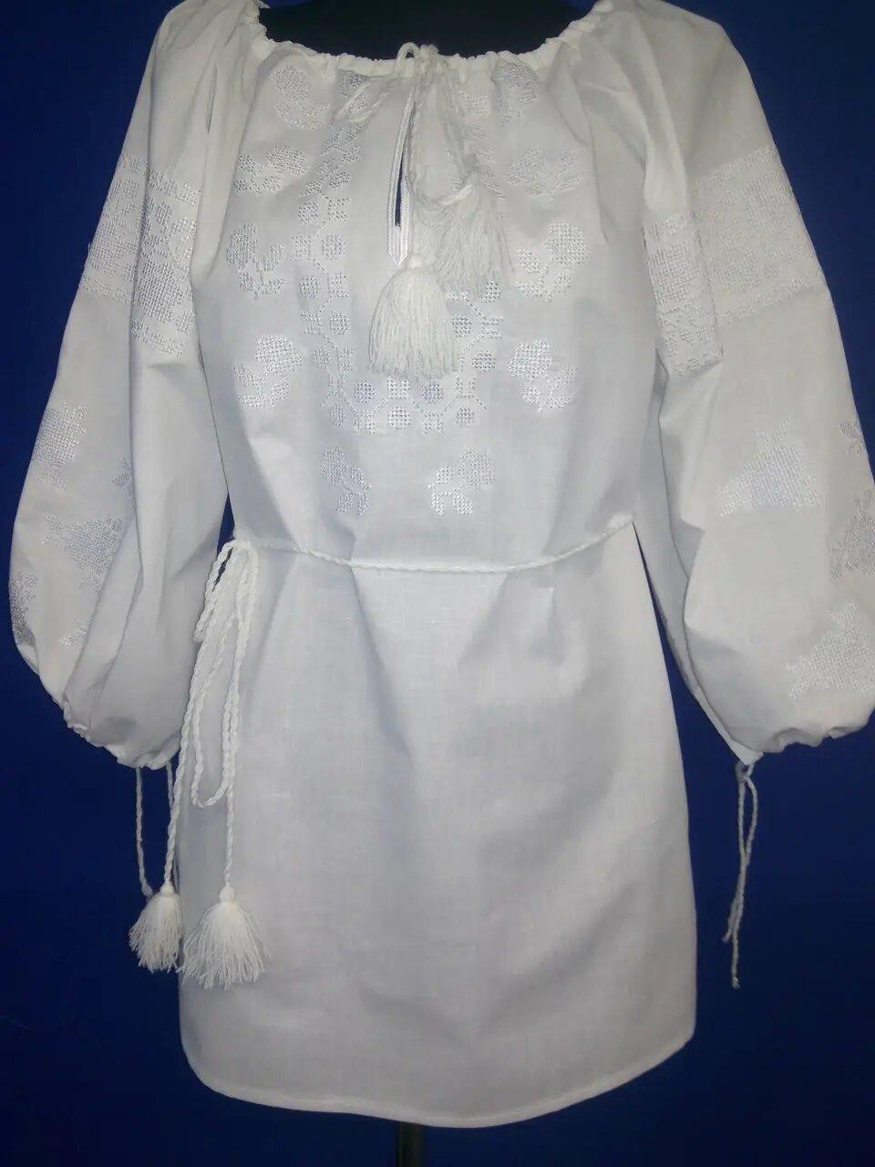 Жіноча вишиванка, штапель