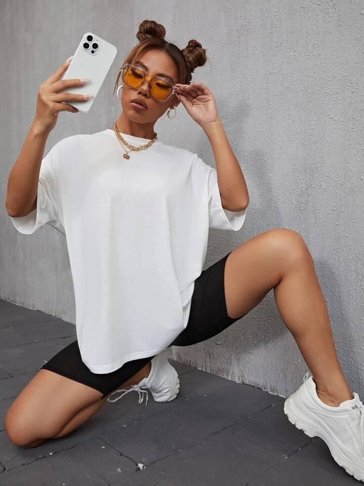 Базова футболка жіноча однотонна вільного фасону (р. 42-48) 3171243, фото 1