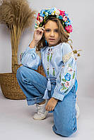 Сучасна сорочка вишиванка для дівчинки блакитна троянди