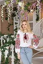 Ексклюзивна жіноча вишиванка з птахами біла з червоним Витинанка Жар-птиця вишивка гладдю, Блуза жіноча, фото 2