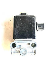 Клапан електромагнітний КАМАЗ МАЗ підйому кузова (КЭМ 10) прямокутний 5320-3721500-10